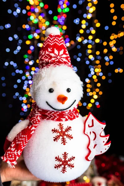 Bokeh lambalarına karşı Noel süslemesi yapmak