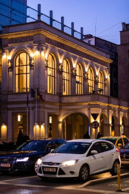 Romanya 'nın başkenti Bükreş' te sabah ve akşam araba trafiği, kirlilik, trafik sıkışıklığı