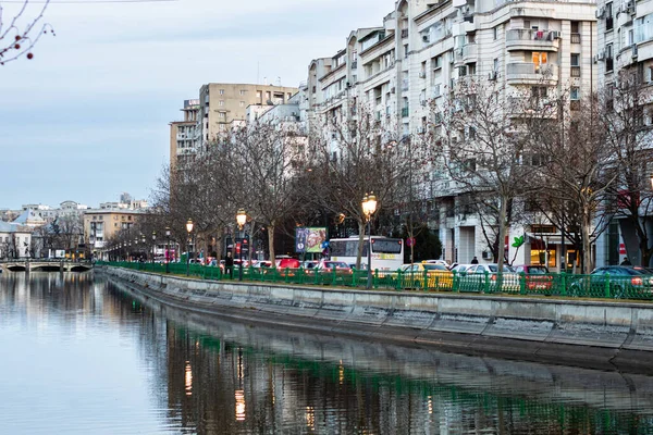 Κυκλοφορία Αυτοκινήτων Ρύπανση Κυκλοφοριακή Συμφόρηση Πρωί Και Βράδυ Στην Πρωτεύουσα — Φωτογραφία Αρχείου