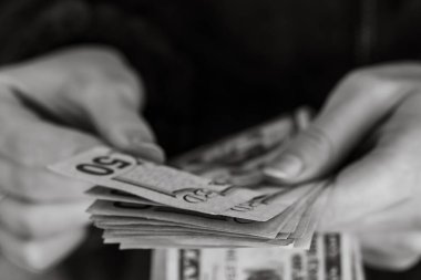 Para siyah ve beyaz. Paranın ayrıntıları