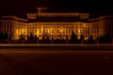 Gece vakti Parlamento Sarayı, Bükreş, Romanya