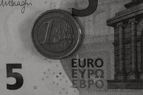 Денежные Монеты Банкноты Евро — стоковое фото