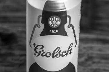 Grolsch Premium Pilsner Grolsch Birası. Bükreş, Romanya, 2022