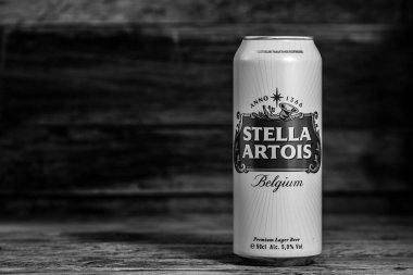 Stella Artois bira kutusu. Bükreş, Romanya, 2022