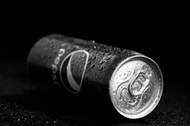 Klasik Pepsi kutusu. Pepsi meşrubat. Bükreş, Romanya, 2022