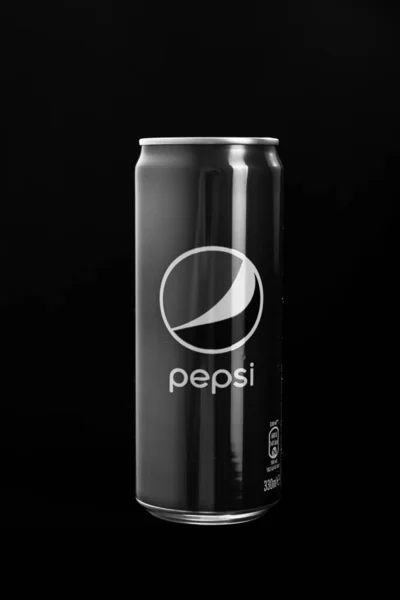 Klasik Pepsi Kutusu Pepsi Meşrubat Bükreş Romanya 2022 — Stok fotoğraf