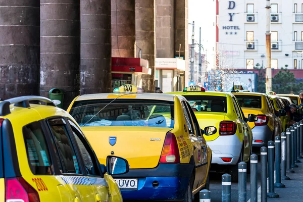 Bukarest Románia Circa 2022 Autóforgalom Csúcsforgalomban Légszennyezés — Stock Fotó