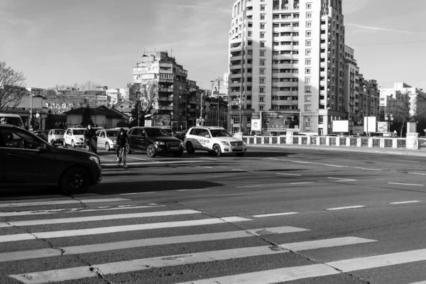 Tráfico Coches Contaminación Atasco Ciudad Centro Bucarest Rumania 2022 — Foto de Stock