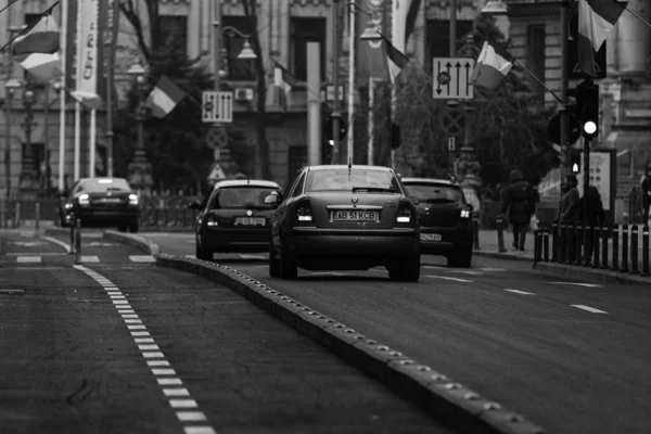 Autó Forgalom Szennyezés Dugó Város Bukarest Belvárosában Románia 2022 — Stock Fotó