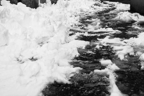 Verschneite Umgebung Morgen Winterkonzept Gefrorener Und Schneebedeckter Ort — Stockfoto