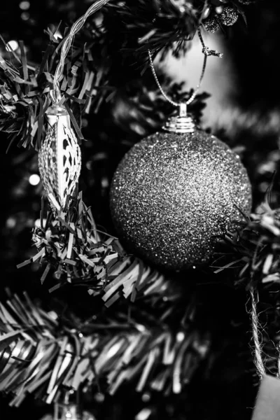 Adornos Navidad Decorados Luces Borrosas —  Fotos de Stock
