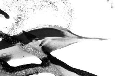 Su yüzeyinde yağ damlaları ve dalgaları olan soyut arkaplan