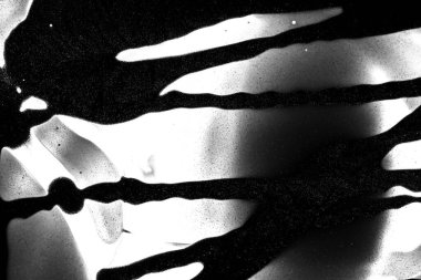 Su yüzeyinde yağ damlaları ve dalgaları olan soyut arkaplan