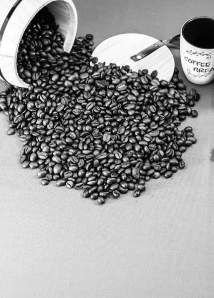 Fekete Kávéscsésze Kávébab Reggeli Kávé Koncepció — Stock Fotó