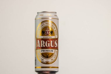 Argus Biraları birası. Lild süpermarketin kendi birası. Romanya, Bükreş 'te stüdyo fotoğraf çekimi, 2020