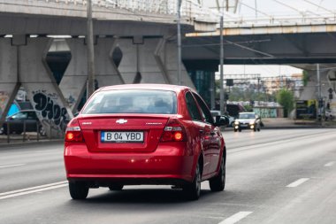 Romanya 'nın başkenti Bükreş' te sabah ve akşam araba trafiği, kirlilik, trafik sıkışıklığı