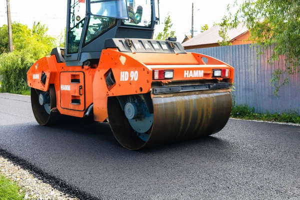 Werknemers Asfalteermachines Bouw Asfalt Van Nieuwe Weg Boekarest Roemenië 2022 — Stockfoto