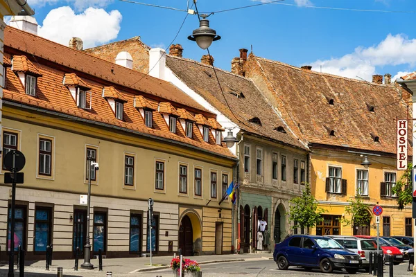 Eski Sibiu, Romanya 'da 2022' de dolaşan halk ve turistler