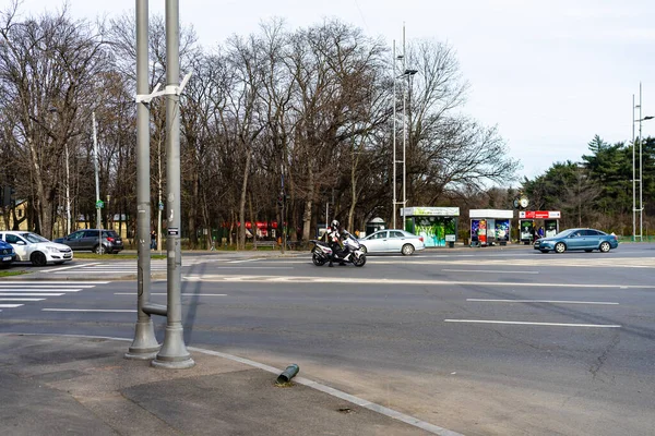 2022年罗马尼亚首都布加勒斯特的汽车交通 交通堵塞 — 图库照片