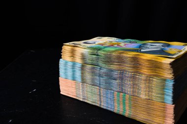 Bir yığın LEI Romanya parası. RON Leu Para Avrupa Para Birimi