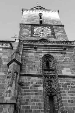 Romanya 'nın Brasov kentinde Kara Kilise' nin (Biserica Neagra) Büyük Gotik Binası