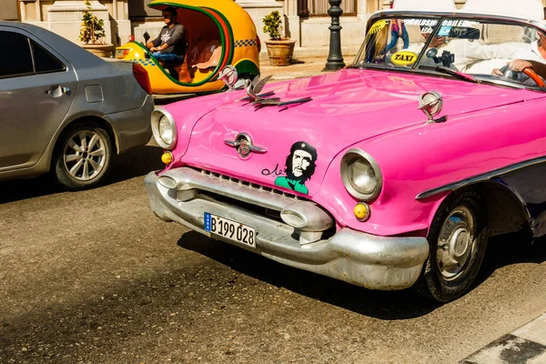 Mobil Amerika Klasik Yang Digunakan Sebagai Taksi Pribadi Havana Kuba — Stok Foto