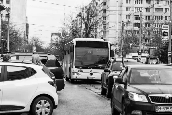Tráfico Coches Contaminación Atasco Ciudad Centro Bucarest Rumania 2022 —  Fotos de Stock