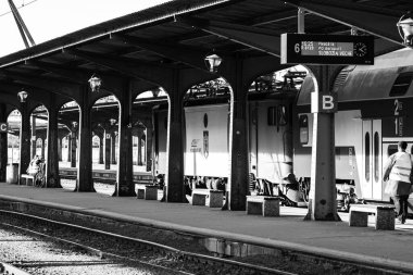 Bükreş Kuzey Tren İstasyonu (Gara de Nord Bükreş) Romanya, 2022
