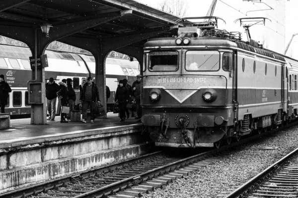 Pociąg Dworzec Północny Bukareszt Gara Nord Bukareszt Rumunia 2022 — Zdjęcie stockowe