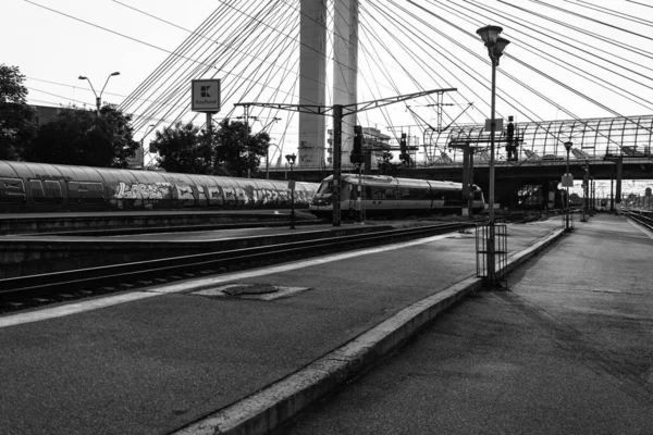 Treno Alla Stazione Ferroviaria Bucarest Nord Gara Nord Bucarest Romania — Foto Stock