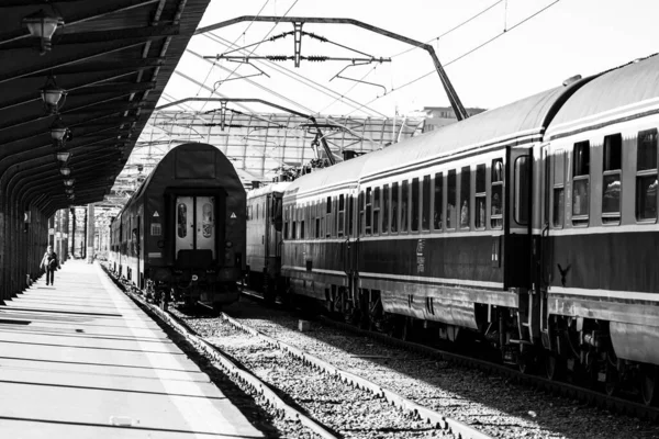 Comboio Bucareste Estação Ferroviária Norte Gara Nord Bucareste Roménia 2022 — Fotografia de Stock