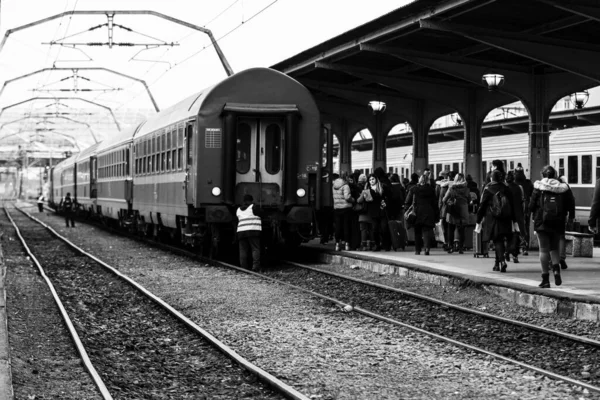 Vlak Bukurešti Severní Nádraží Gara Nord Bukurešť Rumunsko 2022 — Stock fotografie