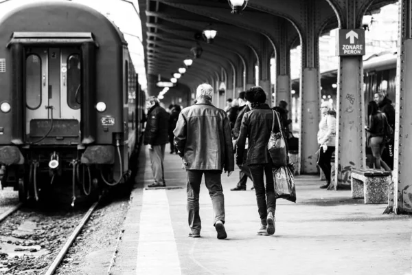 Treno Alla Stazione Ferroviaria Bucarest Nord Gara Nord Bucarest Romania — Foto Stock