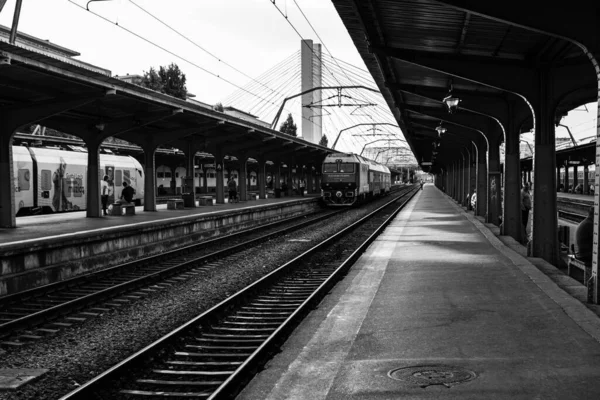 Treno Alla Stazione Ferroviaria Bucarest Nord Gara Nord Bucarest Romania — Foto Stock