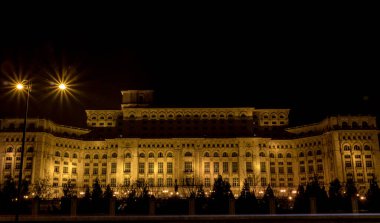 Gece vakti Parlamento Sarayı, Bükreş, Romanya