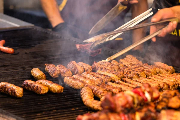 Leckeres Grillen Auf Dem Grill Steak Würstchen Vom Grill Beim — Stockfoto