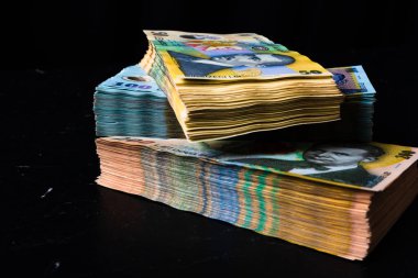 Bir yığın LEI Romanya parası. RON Leu Para Avrupa Para Birimi