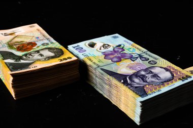 Bir yığın LEI Romanya parası. RON Leu Para Avrupa Para Birimi