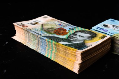 Bir yığın LEI Romanya parası. RON Leu Para Avrupa Para Birimi