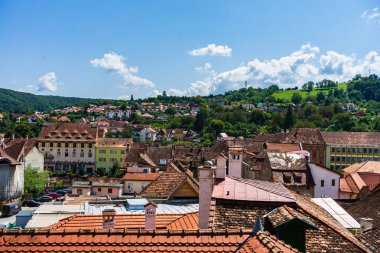 Transilvanya 'nın eski Sighisoara kasabasının panoramik manzarası