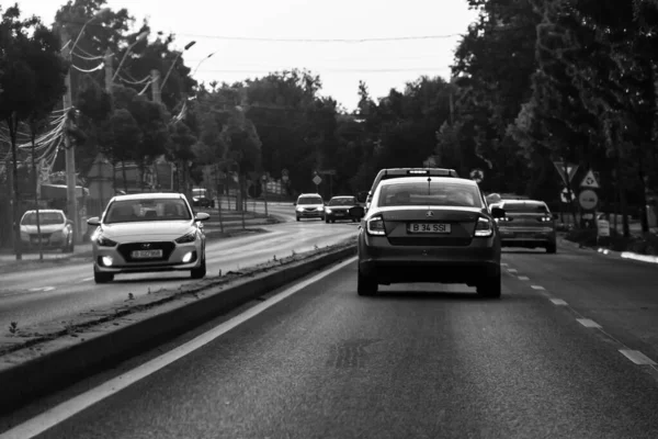 2022年罗马尼亚布加勒斯特的汽车交通 交通堵塞 — 图库照片