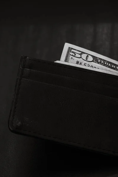 Man Plånbok Med Pengar Bordet Plånbok Med Dollar — Stockfoto