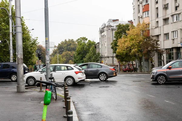 Autoverkehr Berufsverkehr Autoverschmutzung Stau Bukarest Rumänien 2022 — Stockfoto