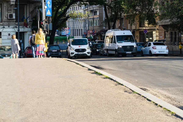 Personas Turistas Caminando Bucarest Old Town Rumania 2022 —  Fotos de Stock