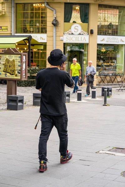 Personas Turistas Caminando Bucarest Old Town Rumania 2022 — Foto de Stock