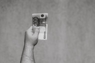Euro banknotları. Enflasyon, harcamalar ve gelir. EURO para biriminde finans ve tasarruflar