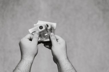 Euro banknotları. Enflasyon, harcamalar ve gelir. EURO para biriminde finans ve tasarruflar