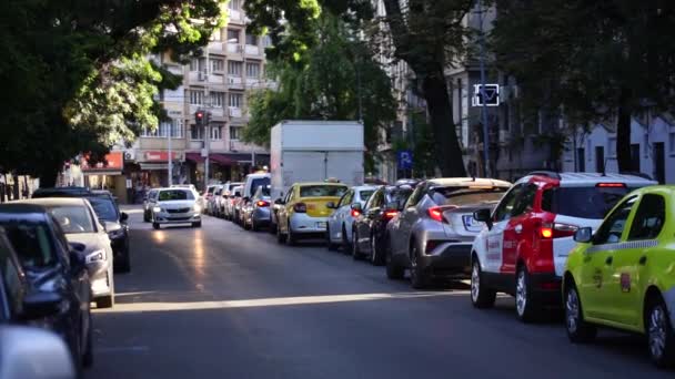 Lalu Lintas Mobil Pada Jam Sibuk Polusi Mobil Kemacetan Lalu — Stok Video