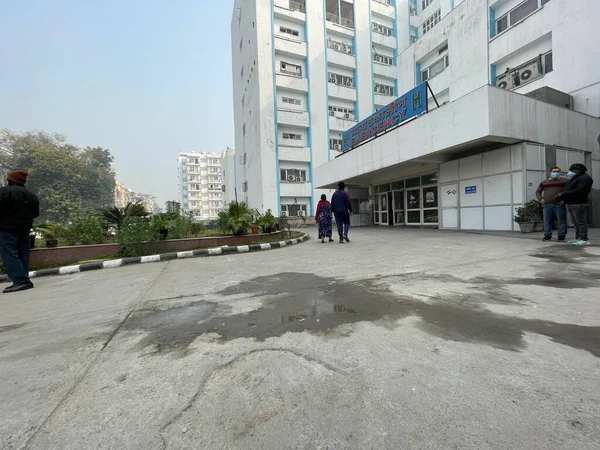 ニューデリー インド 2022年3月 ディープ チャンド バンドゥ政府病院の正面図 — ストック写真