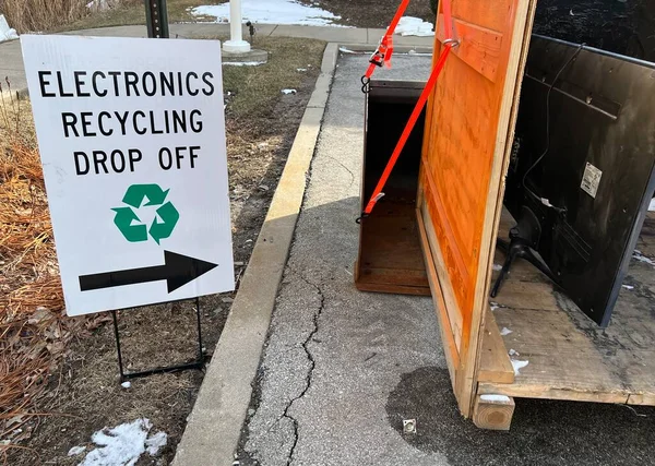 Wilmette Illinois Toplum Elektroniği Geri Dönüşüm Durağı — Stok fotoğraf